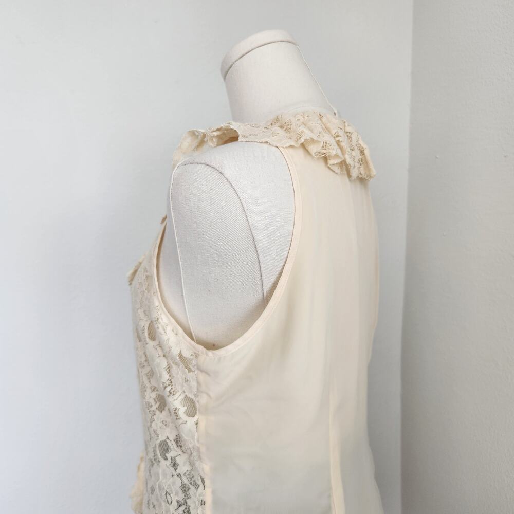 Vintage Y2K Banana Republic Cream Lace Ruffle Button Down Sleeveless Blouse S - Picture 5 of 9